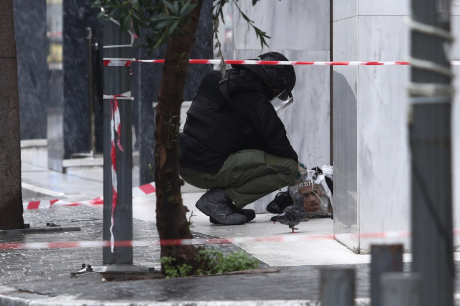 Ζωγράφου: Εντοπίστηκε σακούλα με εκρηκτικά και σφαίρες στην Πανεπιστημιούπολη