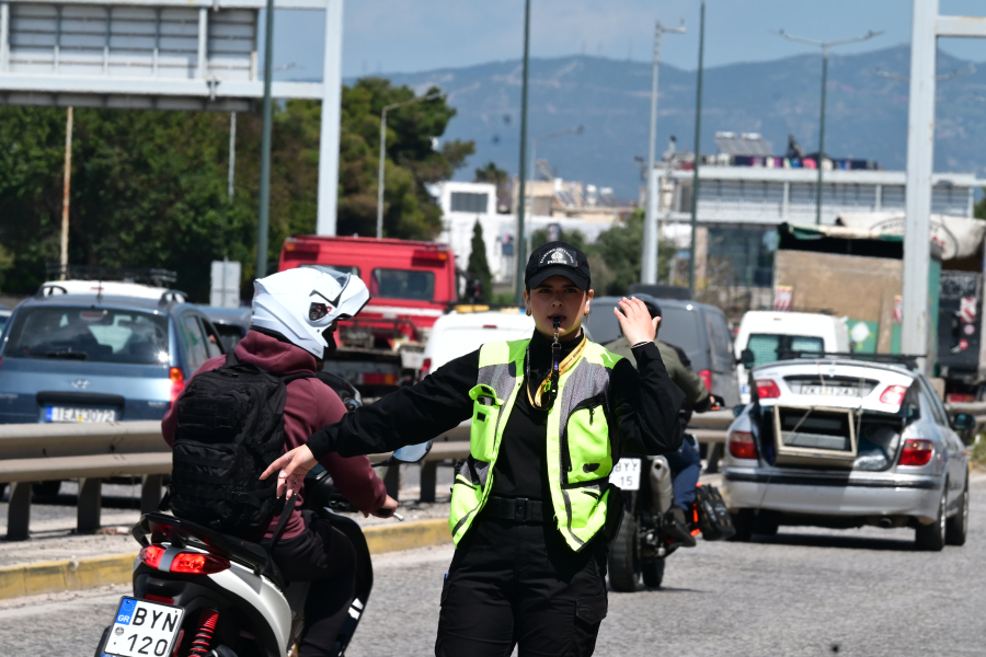 Τροχαία: Πάνω από 1.600 παραβάσεις για μη χρήση κράνους την τελευταία εβδομάδα