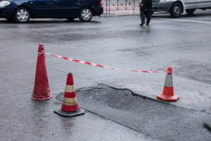 Ζωγράφου: Κλειστή η Αλ. Παναγούλη - Καθίζηση στο οδόστρωμα