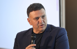 Κικίλιας στο 16ο Συνέδριο της ΝΔ: Η ταυτότητα της παράταξής μας δεν πρέπει να αλλοιωθεί από κανέναν