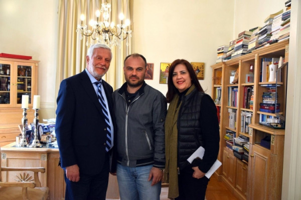 Στο πλευρό του Πέτρου Τατούλη ο επιχειρηματίας Γιώργος Σκαφιδάς