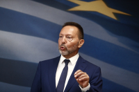 Προειδοποίηση Στουρνάρα: Οι χρόνιες αδυναμίες της ελληνικής οικονομίας απειλούν την ανάπτυξη