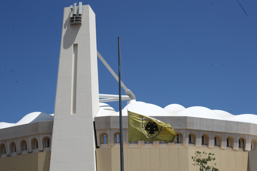 Δολοφονία 29χρονου στη Νέα Φιλαδέλφεια: Επίθεση σε δημοσιογράφο και οπερατέρ έξω από το γήπεδο της ΑΕΚ