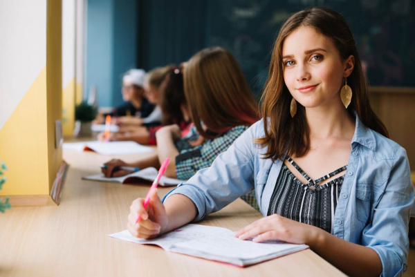 Πανελλήνιες 2021: Τι ισχύει με την ελάχιστη βάση εισαγωγής και τα ειδικά μαθήματα