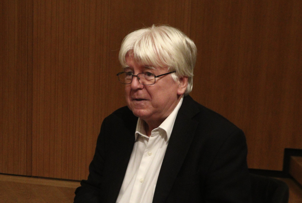 Γιώργος Σιακαντάρης: Αξιοπρέπεια για όλους