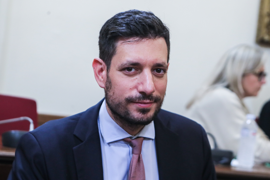 Αντί απαντήσεων μηνύσεις από Κυρανάκη