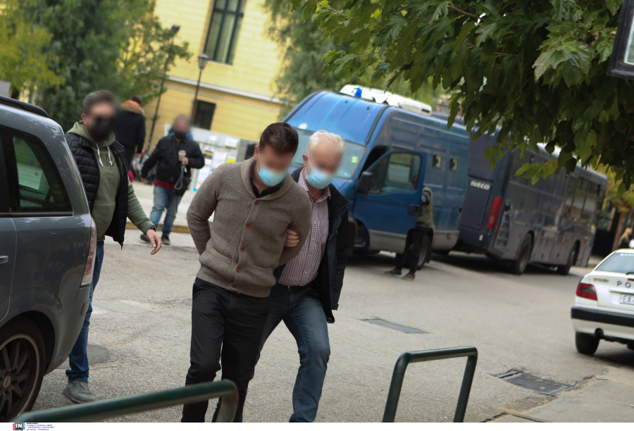 Προφυλακίστηκε ο προπονητής τένις που κατηγορείται για αποπλάνηση ανηλίκων