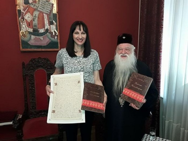 Κι όμως, δεν είναι μόνο ο Κουρουμπλής - Αυτές είναι οι αγκαλιές της Κουντουρά με τον Αμβρόσιο (pics)