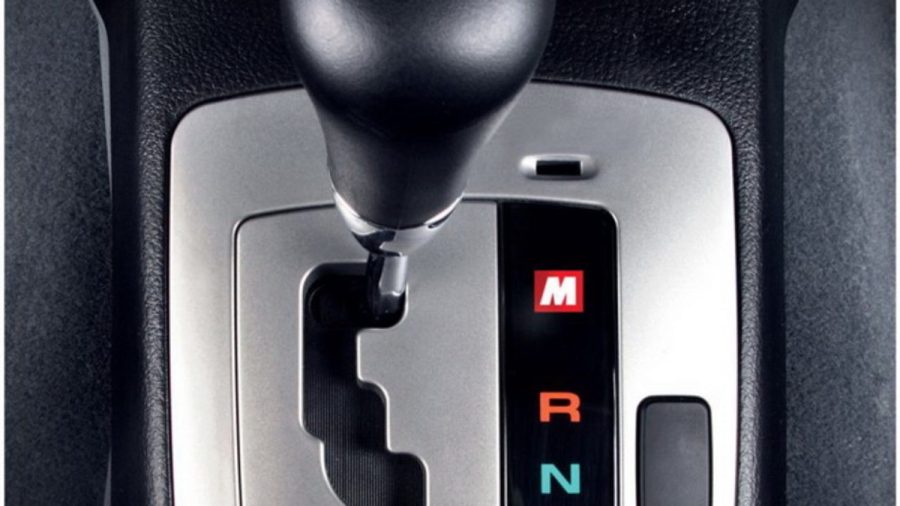 Έχεις αυτοκίνητο με αυτόματο κιβώτιο; Να, τι πρέπει να ξέρεις