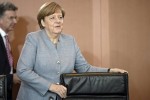 Η Άγγελα Μέρκελ "πλησιάζει στις γαλλικές θέσεις" λέει με ικανοποίηση το Ελιζέ