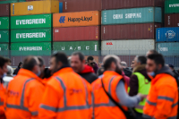 Ανεστάλη η απεργία στο λιμάνι του Πειραιά, δέχτηκε να διαπραγματευτεί με το σωματείο η Cosco