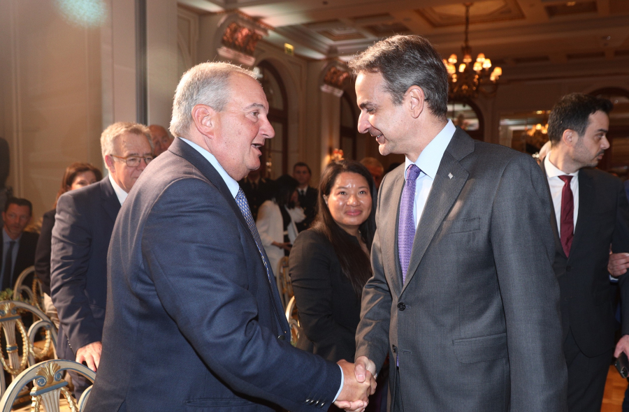 Ο Κυριάκος βγάζει από το «απυρόβλητο» τον Κώστα Καραμανλή - Βαθαίνουν οι ρωγμές στη ΝΔ