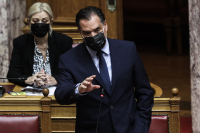 Γεωργιάδης κατά... τραπεζών στη Βουλή για τη μη χορήγηση δανείων σε μικρές επιχειρήσεις