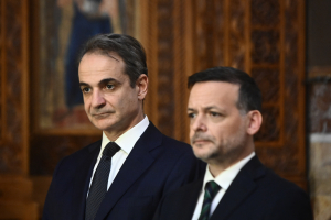Ο Δούκας θέτει τα θέματα της Αθήνας στον Μητσοτάκη