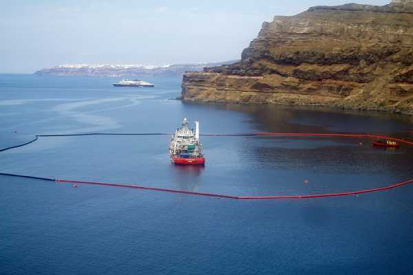 Στο «τραπέζι» η ανέλκυση του «Sea Diamond»