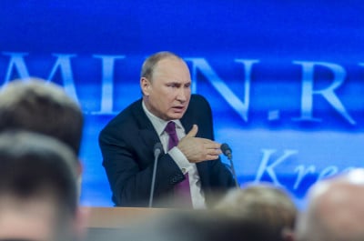 Ο Πούτιν καταργεί τα όρια ηλικίας για σύνταξη στο Δημόσιο