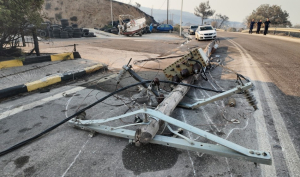 Φωτιά στη Χίο: Κρανίου τόπος η Βολισσός - Χωρίς ρεύμα και νερό πολλά χωριά