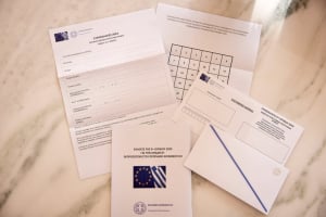 Ευρωεκλογές 2024: Πόσοι Έλληνες και από πού θα ψηφίσουν με επιστολική ψήφο