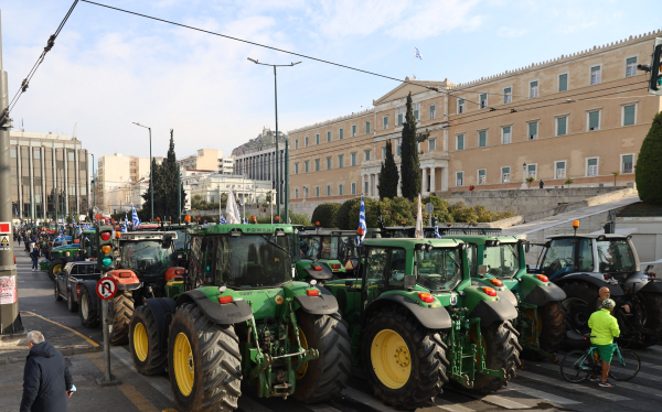 Η «κάθοδος» των αγροτών στο Σύνταγμα: Με τρακτέρ στην Αθήνα για τη μεγάλη συγκέντρωση - Από την Ομόνοια η πορεία