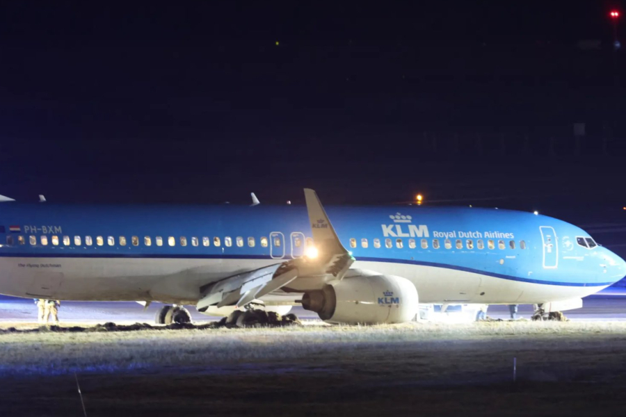 Πτήση της KLM βγήκε από τον διάδρομο προσγείωσης στο Όσλο (εικόνες)