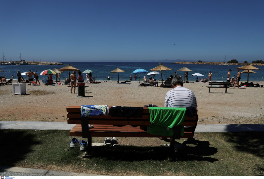 Θερμή εισβολή: Καιρός για παραλία την Κυριακή, σκαρφαλώνει στους 35 βαθμούς ο υδράργυρος