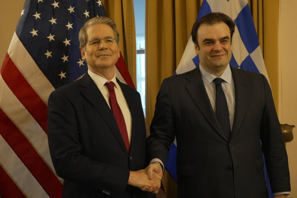 Συνάντηση Πιερρακάκη - Μπέσεντ στην Ουάσινγκτον