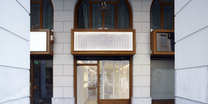 photo από zeusndione.com/