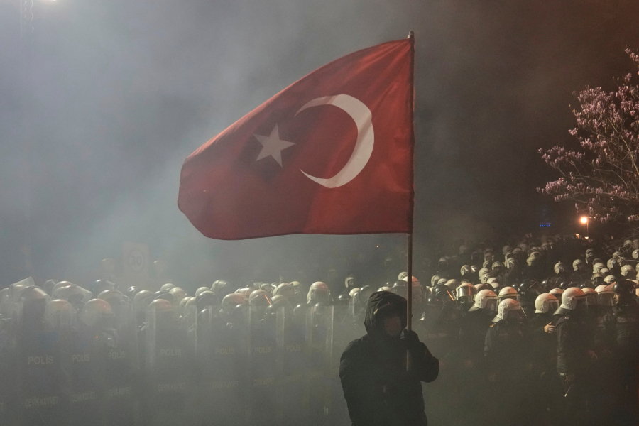 Γερμανία: «Εντελώς απαράδεκτη» η προφυλάκιση Ιμάμογλου