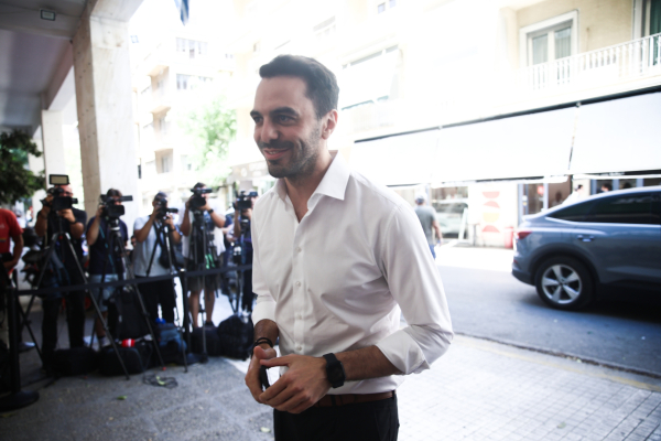 Χριστοδουλάκης: Μία οφειλόμενη απάντηση στην «ομάδα προπαγάνδας» της ΝΔ (Βίντεο)