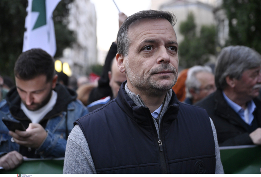 Βολές Δούκα στο Δημοτικό Συμβούλιο για την επαναλειτουργία του κλαμπ στη Βουλιαγμένης