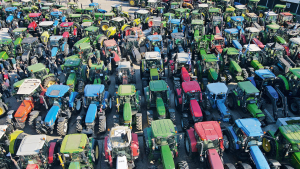 Συναγερμός στο Μαξίμου μετά την «πόρτα» αγροτών: Διάλογος τέλος, προ των πυλών σύγκρουση