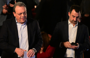 Γιατί Φάμελλος και Χαρίτσης επιμένουν στο «προοδευτικό μέτωπο»;