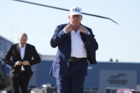 Ο «θαυμαστός καινούριος κόσμος» του Τραμπ: Σε ισχύ από αύριο οι υψηλότεροι δασμοί από τη δεκαετία του 1930