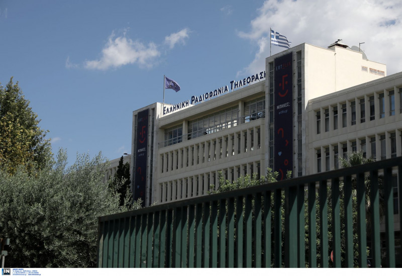 Βαρύ πένθος στο ραδιομέγαρο της ΕΡΤ για τον θάνατο του Μανώλη Βασιλάκη από κορονοϊό