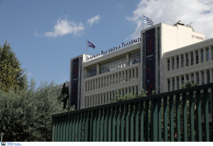 Βαρύ πένθος στο ραδιομέγαρο της ΕΡΤ για τον θάνατο του Μανώλη Βασιλάκη από κορονοϊό