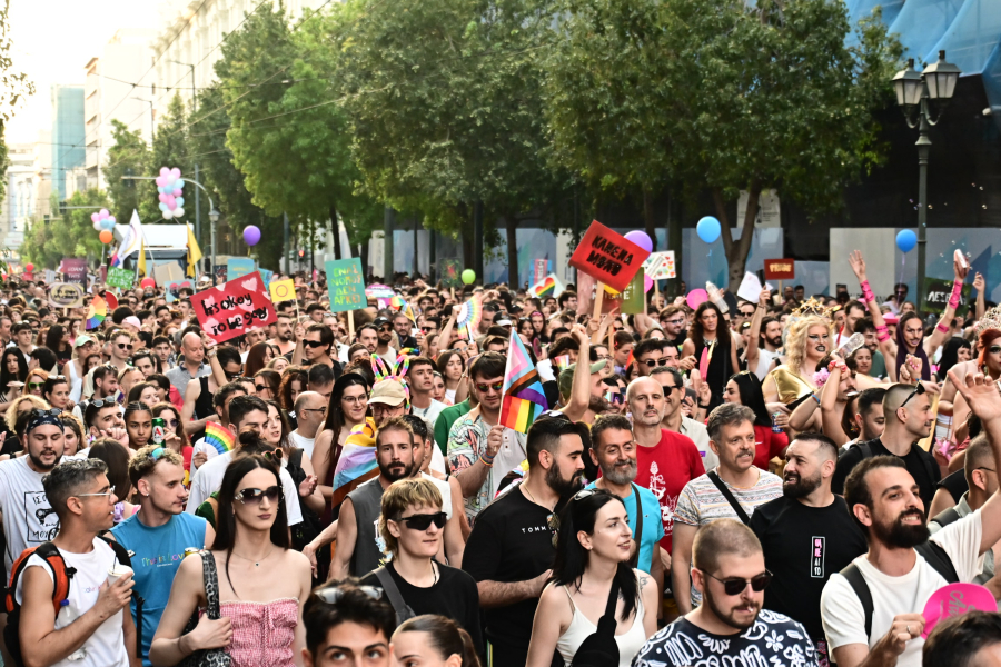 Athens Pride: Η ΣΤΑΣΥ απαγορεύει αφίσες στους σταθμούς του μετρό