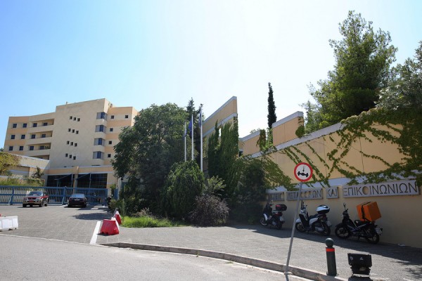 Έως τον Μαίο η αποζημίωση των 240 ευρώ στους εξεταστές υποψηφίων οδηγών