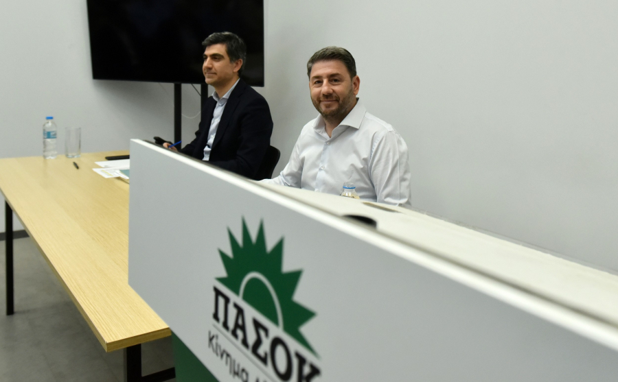 Η ημερομηνία των εκλογών κρίνει την ενότητα του ΠΑΣΟΚ