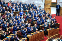 «Χτύπησαν» οι δυσαρεστημένοι της ΝΔ - Ερώτηση 11 «γαλάζιων» σε 8 υπουργούς