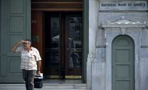 Σακελλαρίδης: Όχι κομματικά στελέχη στις διοικήσεις των τραπεζών