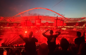Το backstage της ιστορικής βραδιάς με τους Metallica: Πώς προετοίμασαν το ΟΑΚΑ