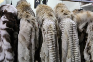 Καστοριά: Έκλεψαν γούνες αξίας 1.870.000 ευρώ