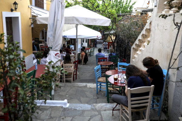 Ο κύβος ερρίφθη για την εστίαση: Πότε θα δοθεί η επιδότηση, δικαιούχοι και προϋποθέσεις (όλη η προκήρυξη)