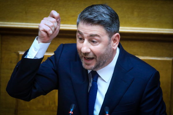 Ξέσπασμα Ανδρουλάκη στη Βουλή: Είστε ο αρχιτέκτονας της τοξικότητας - Το γέλιο θα σας βγει ξινό