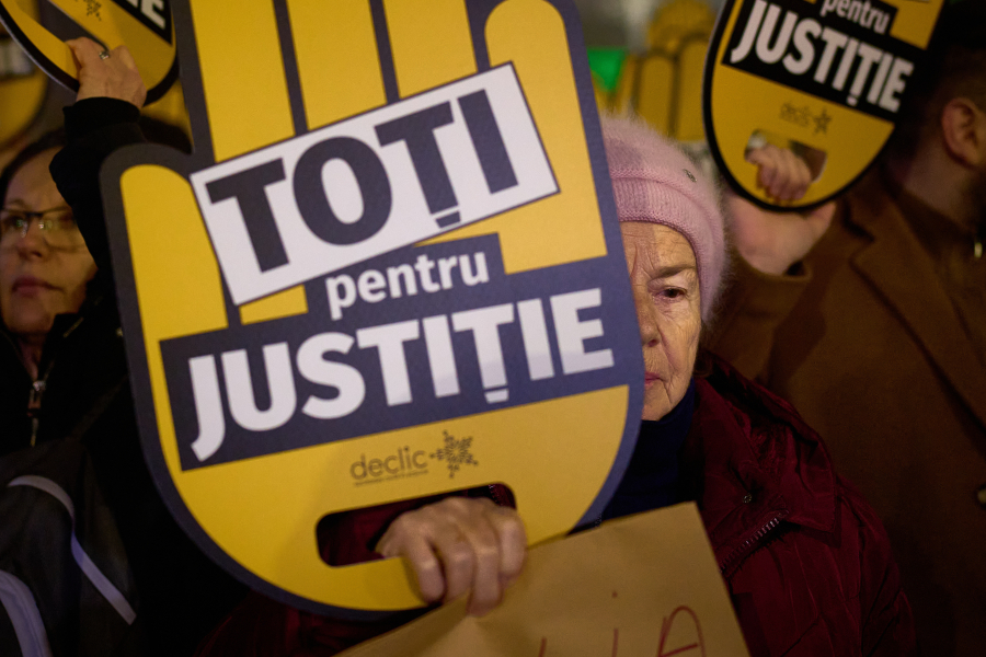 Μαζικές διαδηλώσεις στη Ρουμανία κατά της διαφθοράς στη Δικαιοσύνη (Βίντεο)