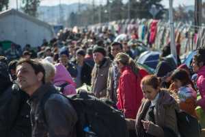 Νέα διαβήματα για τα κλειστά σύνορα – Απειλές της Αθήνας σε ΠΓΔΜ και Σερβία