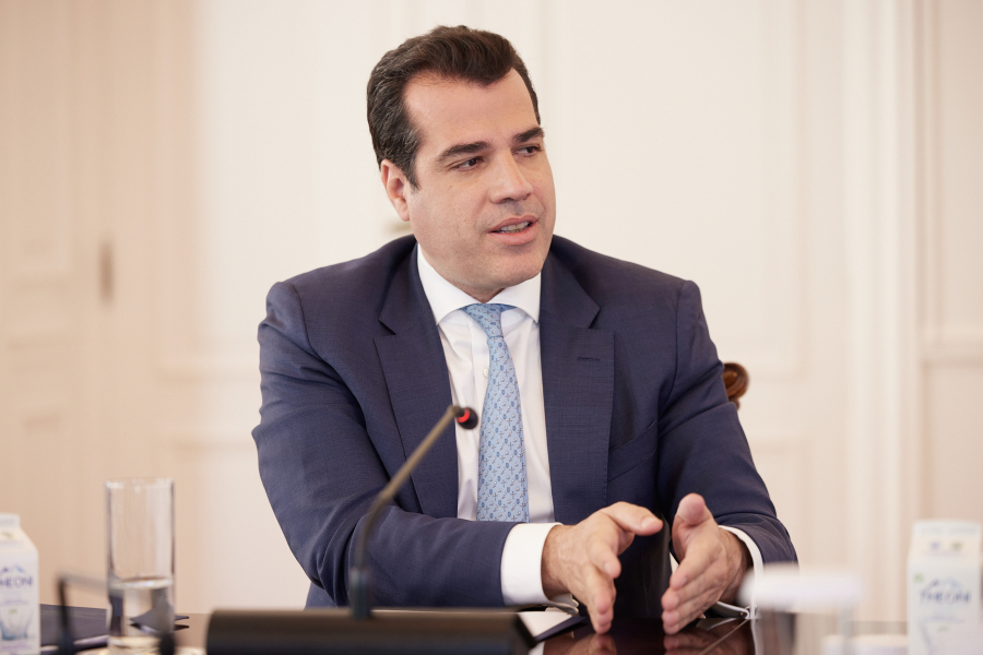 Βαρύ πένθος για τον Θάνο Πλεύρη: «Έφυγες την ίδια ημέρα με τη μητέρα μου»