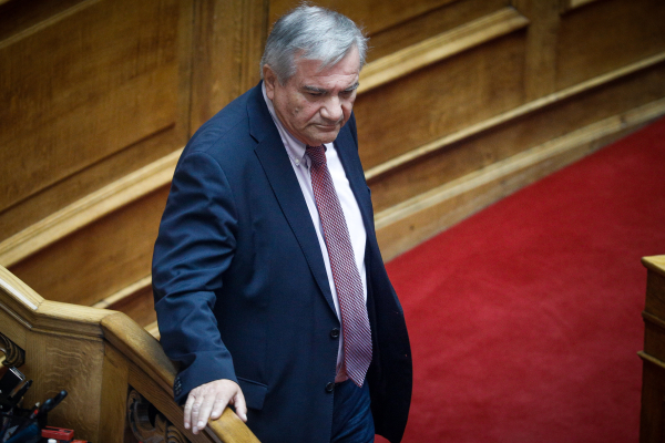 Οργή Καστανίδη: «Οχυρώθηκαν πίσω από το απόρρητο - που δεν ισχύει - και αρνήθηκαν να μιλήσουν»