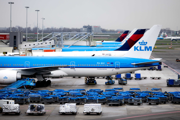KLM: Ακυρώνει 160 πτήσεις λόγω του κόστους των καυσίμων