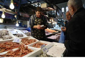 Καθαρά Δευτέρα: Οι ώρες που θα είναι ανοιχτά η Βαρβάκειος και τα σούπερ μάρκετ